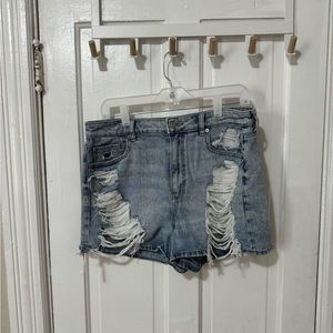 AE ripped boyfriend Jean shorts